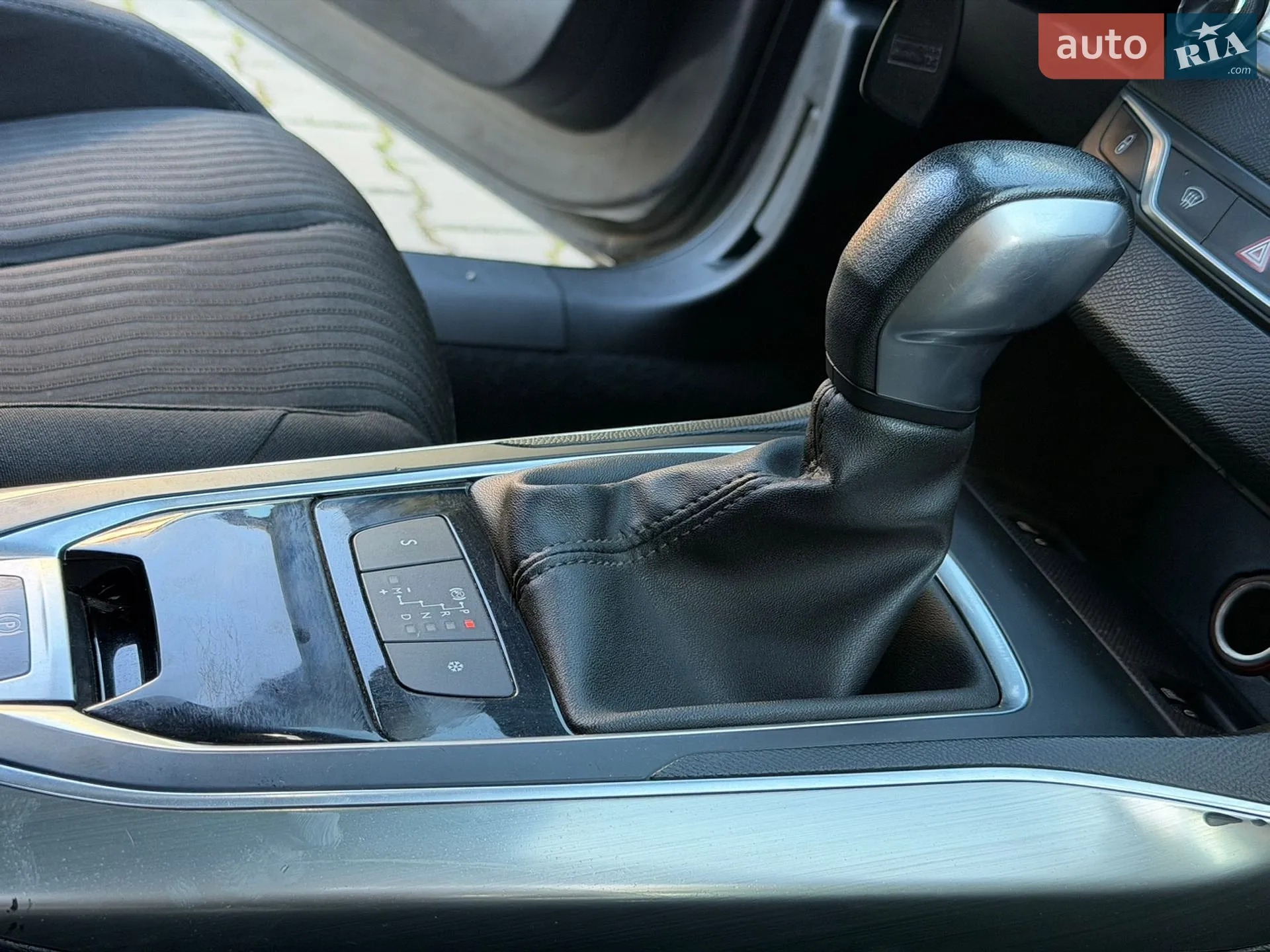 2016 Peugeot 308 - мініатюра 32
