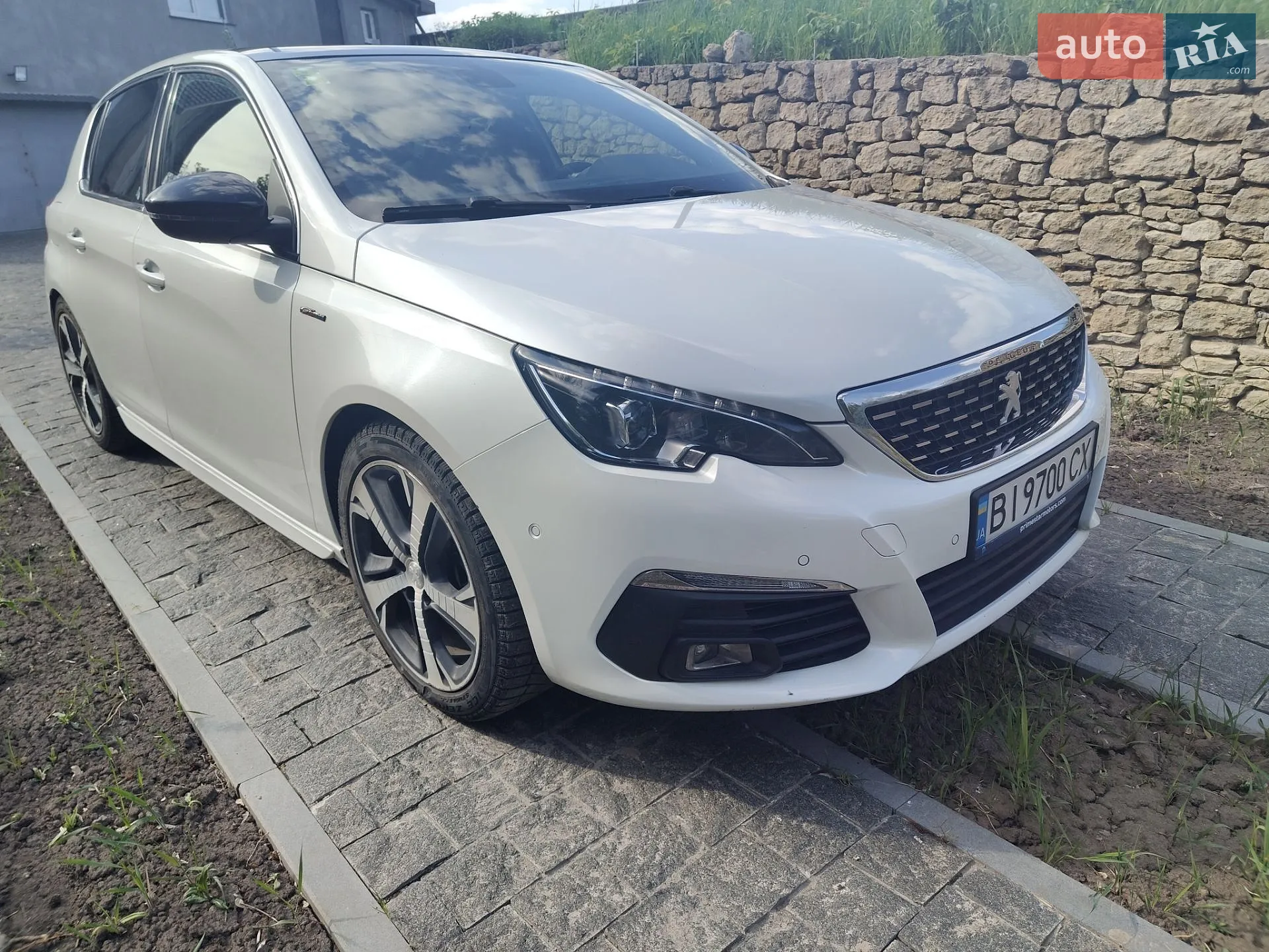 2017 Peugeot 308 - фото 1
