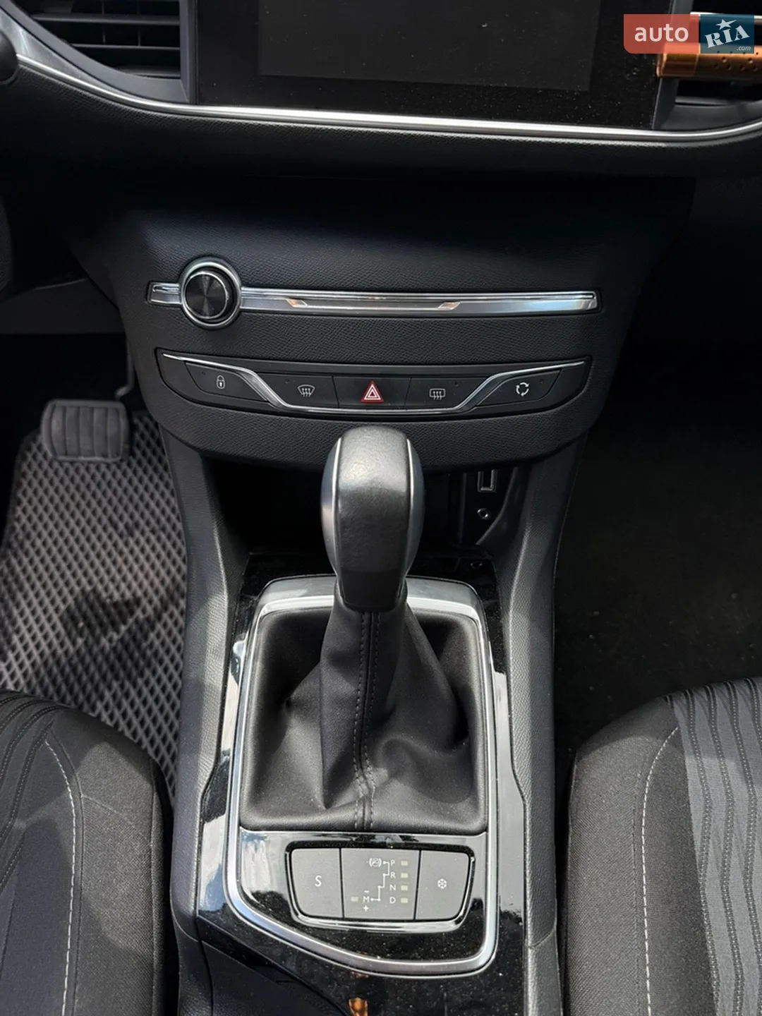 2016 Peugeot 308 - мініатюра 17
