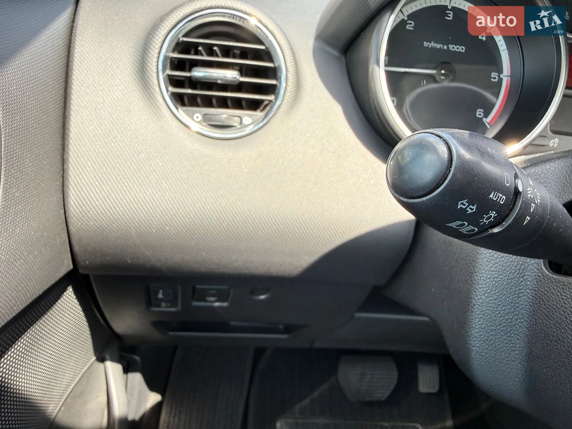 2013 Peugeot 308 - мініатюра 27
