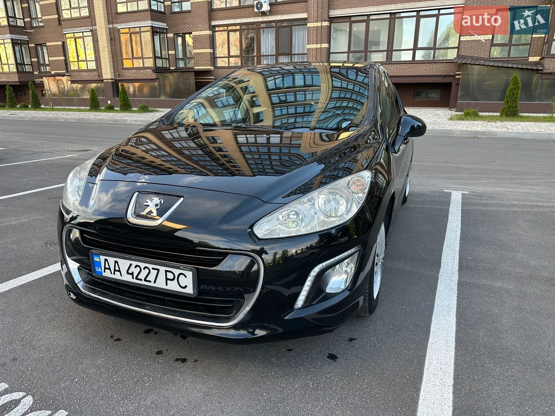 2011 Peugeot 308 - фото 1
