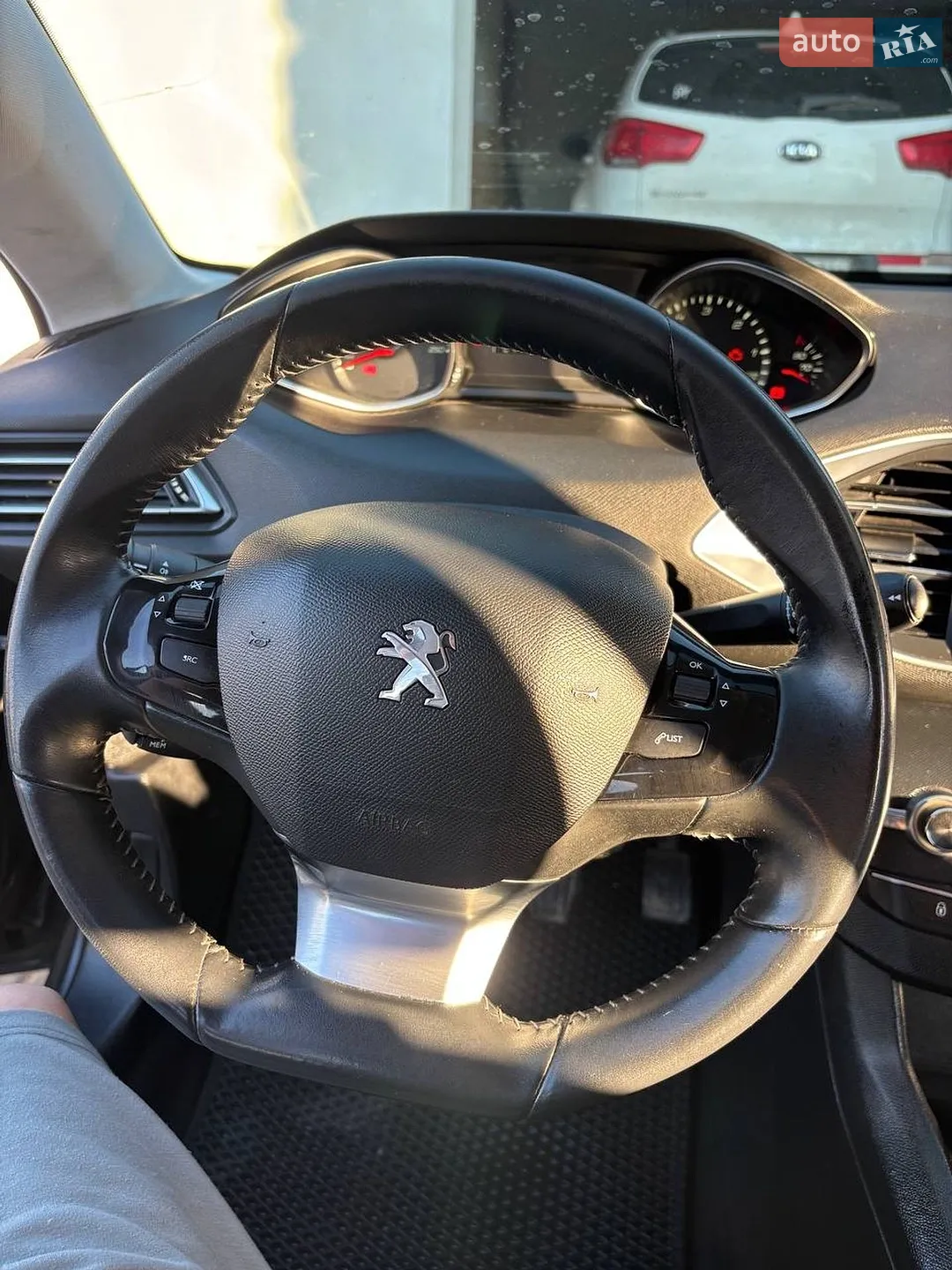 2014 Peugeot 308 - мініатюра 13
