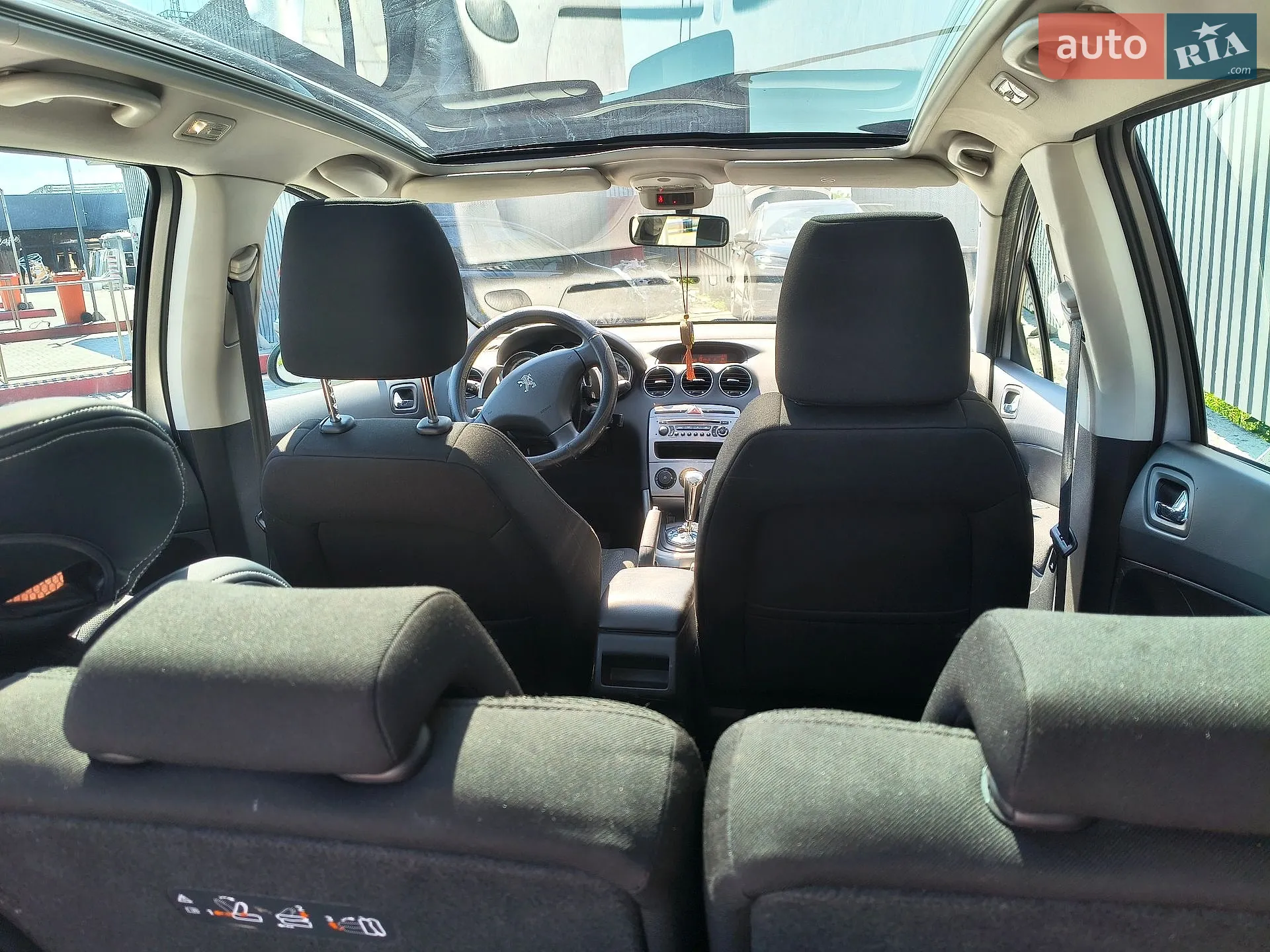 2010 Peugeot 308 - мініатюра 10