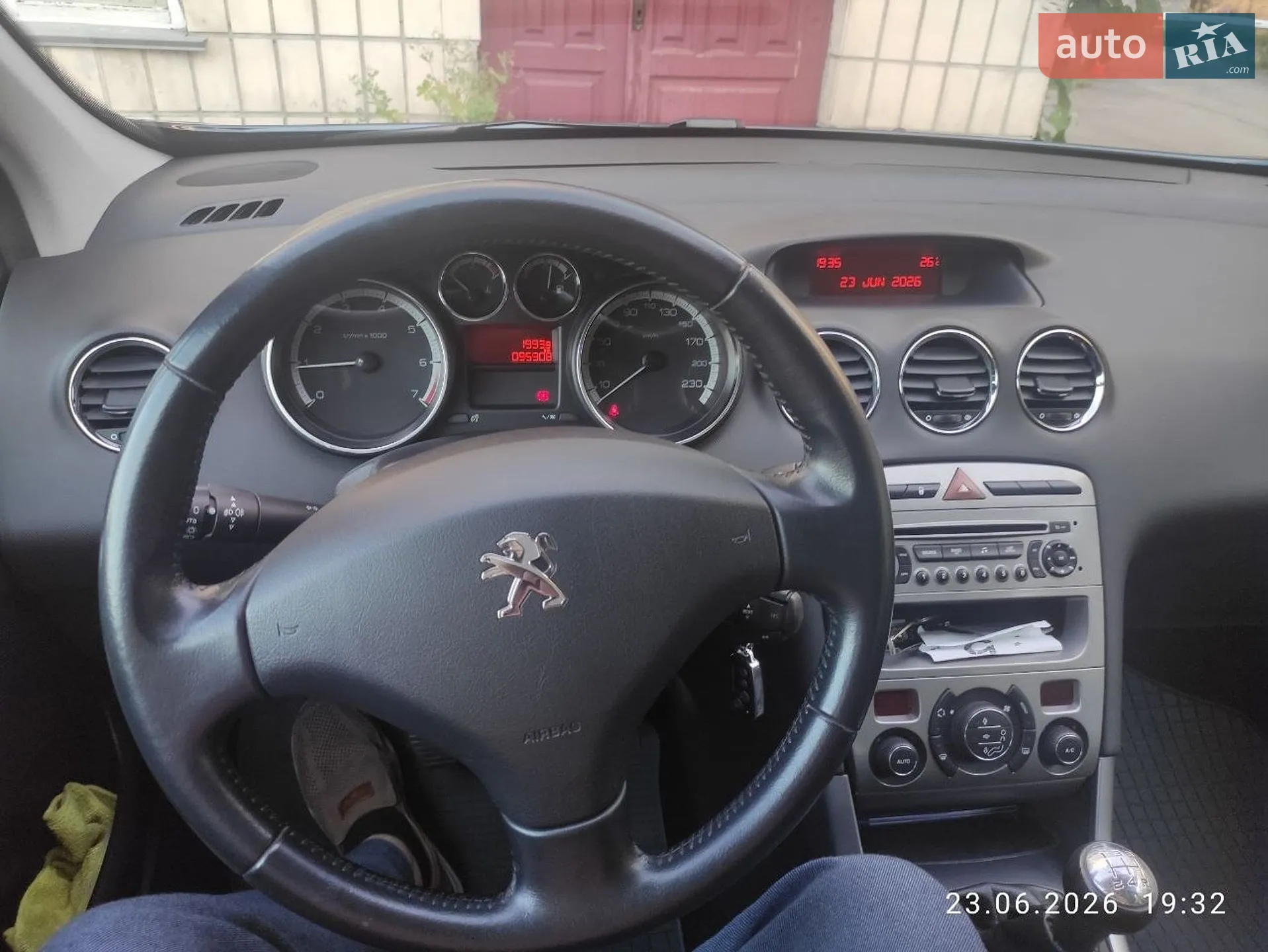 2011 Peugeot 308 - мініатюра 15
