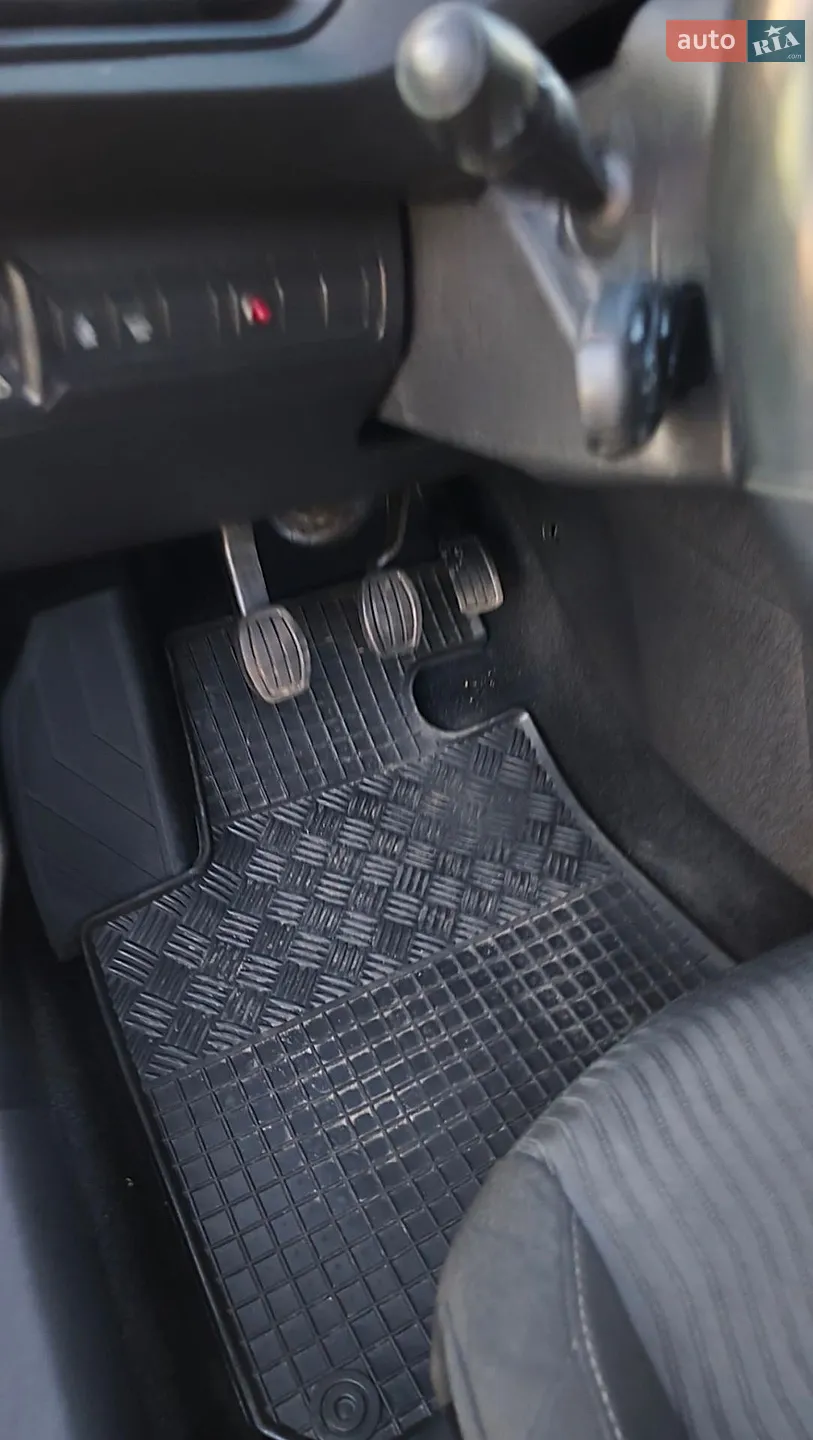 2016 Peugeot 308 - мініатюра 23