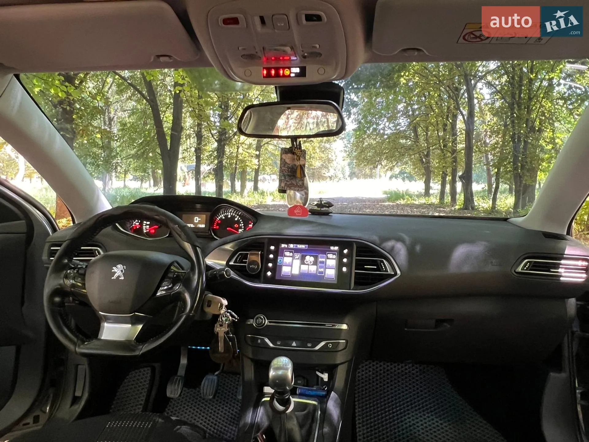 2015 Peugeot 308 - мініатюра 21