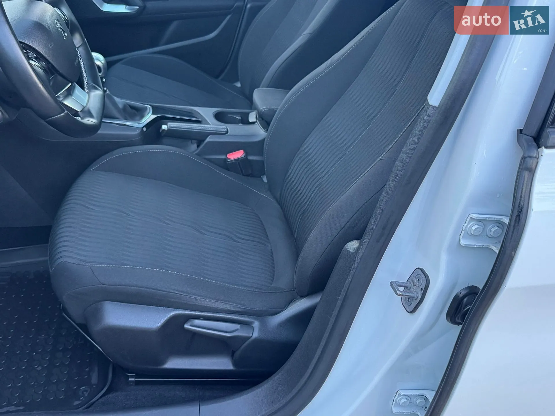 2017 Peugeot 308 - мініатюра 16