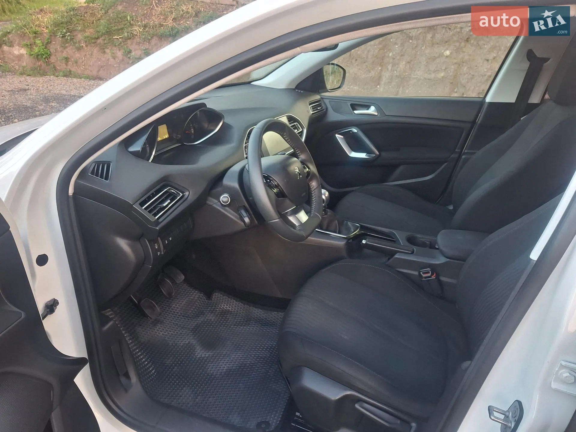 2015 Peugeot 308 - мініатюра 32