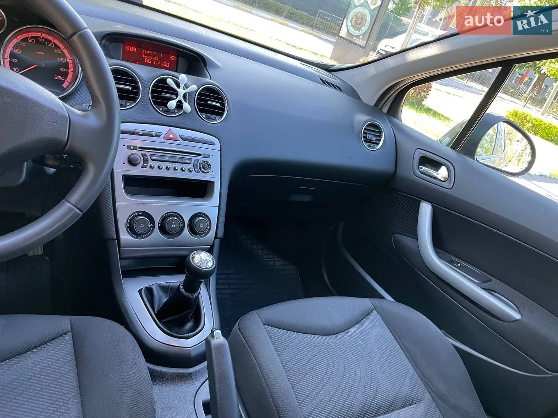 2010 Peugeot 308 - мініатюра 16