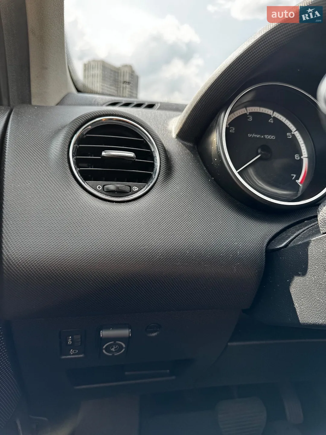 2010 Peugeot 308 - мініатюра 11