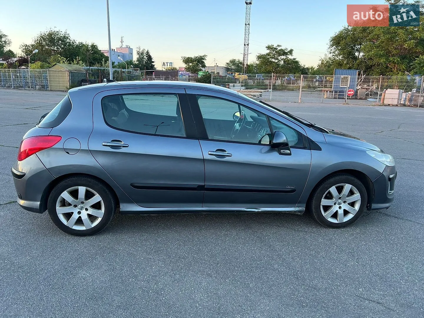2010 Peugeot 308 - мініатюра 16