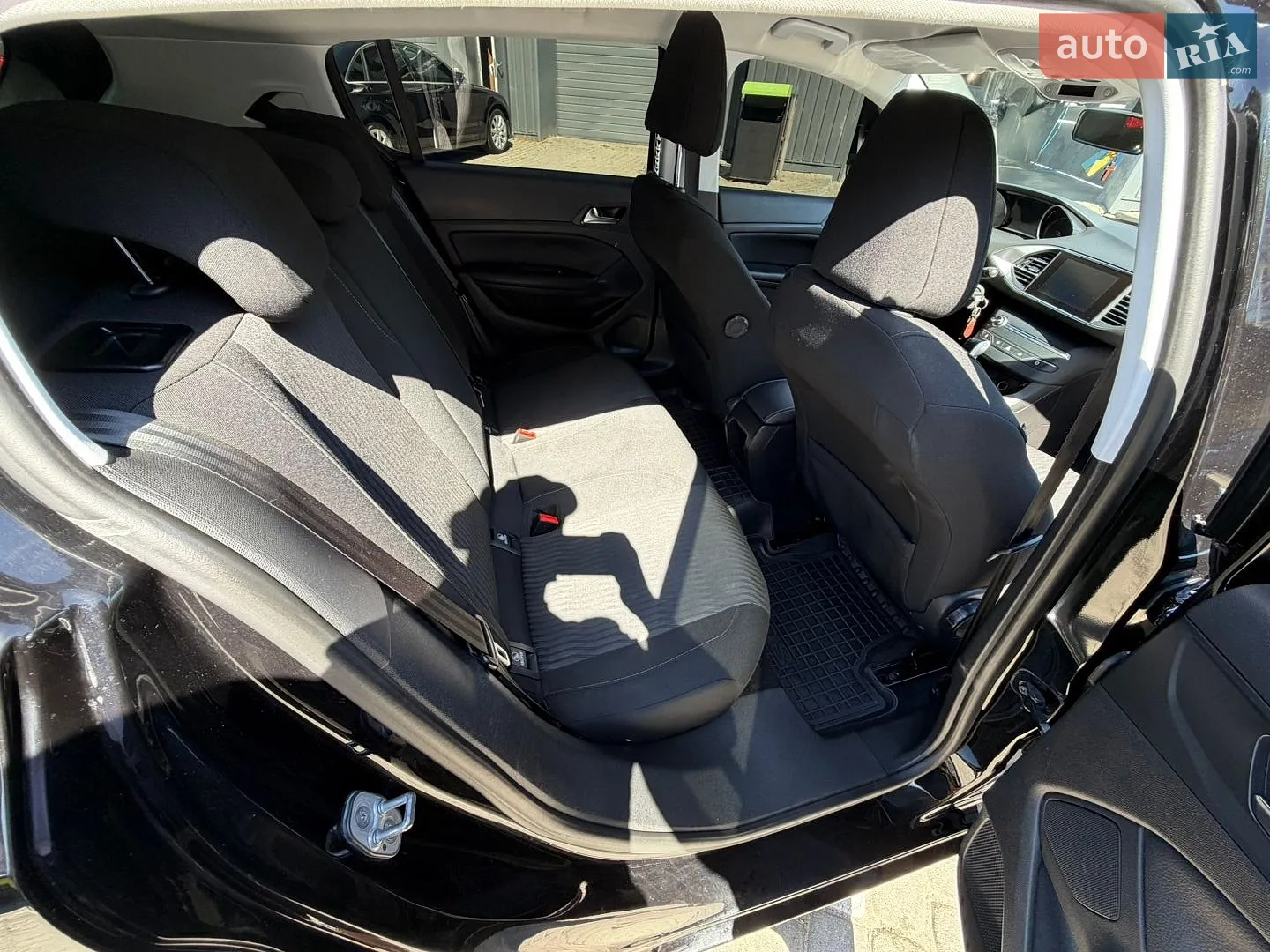 2015 Peugeot 308 - мініатюра 16
