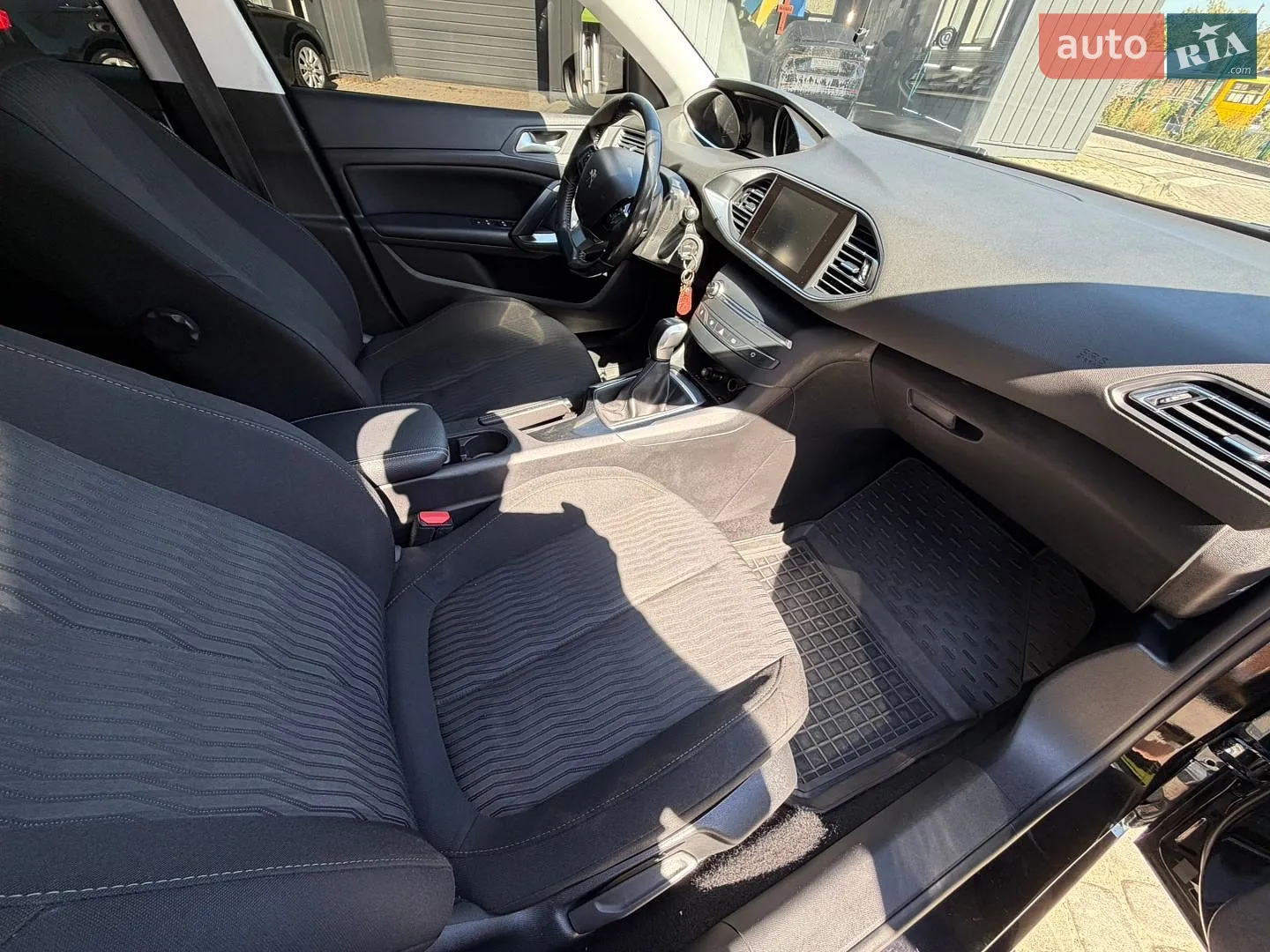 2015 Peugeot 308 - мініатюра 14