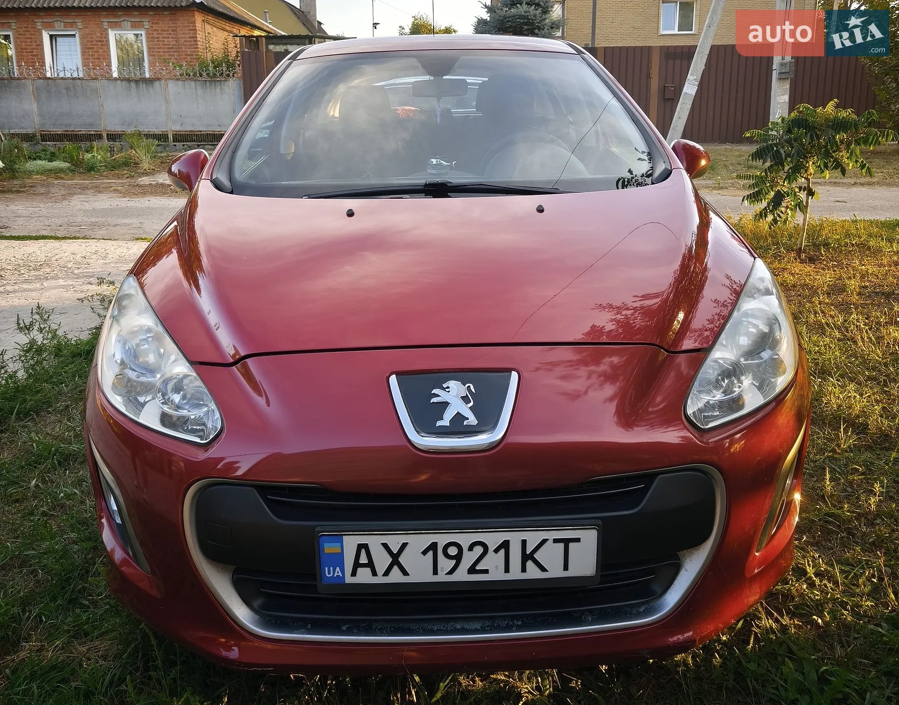 2011 Peugeot 308 - фото 1
