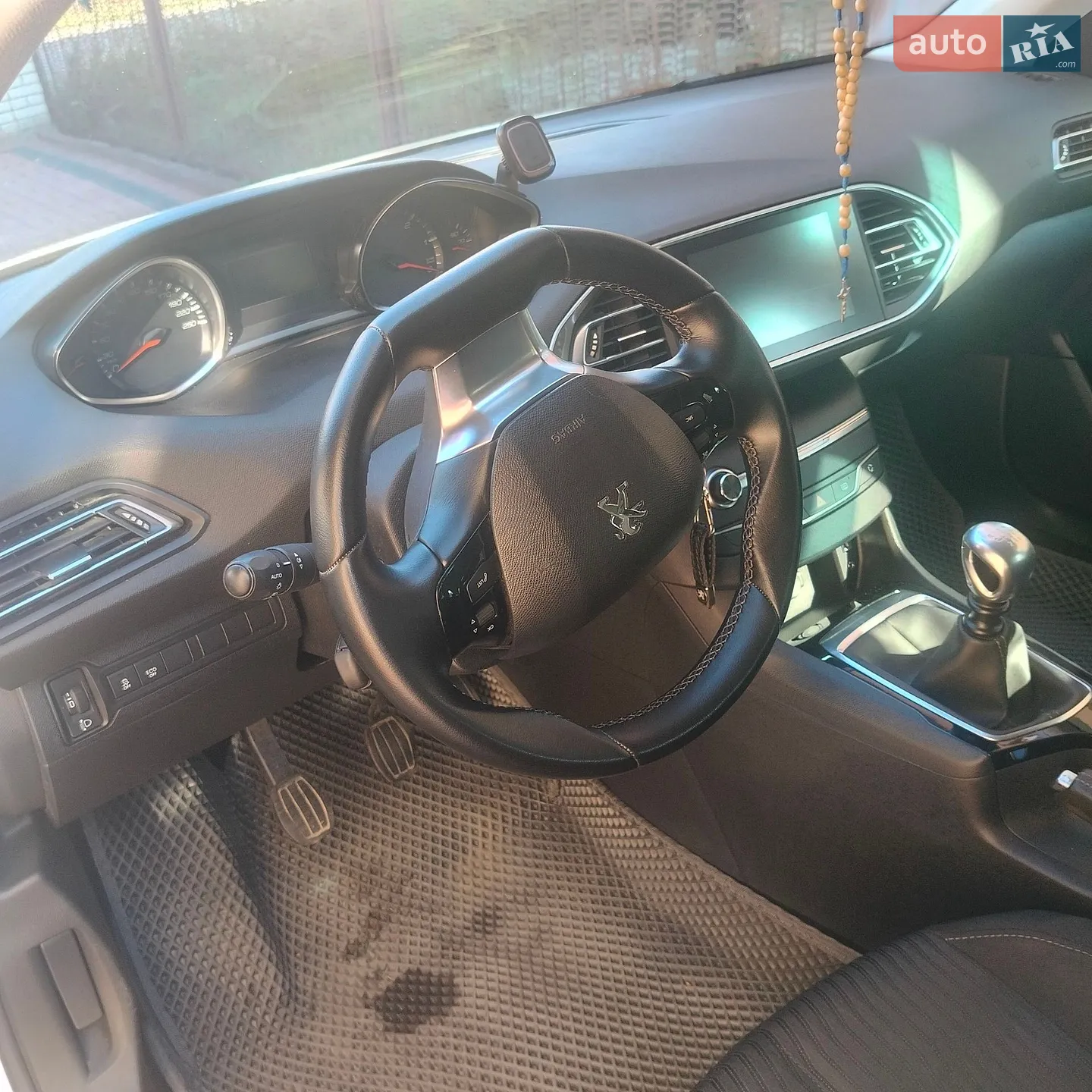 2015 Peugeot 308 - мініатюра 17