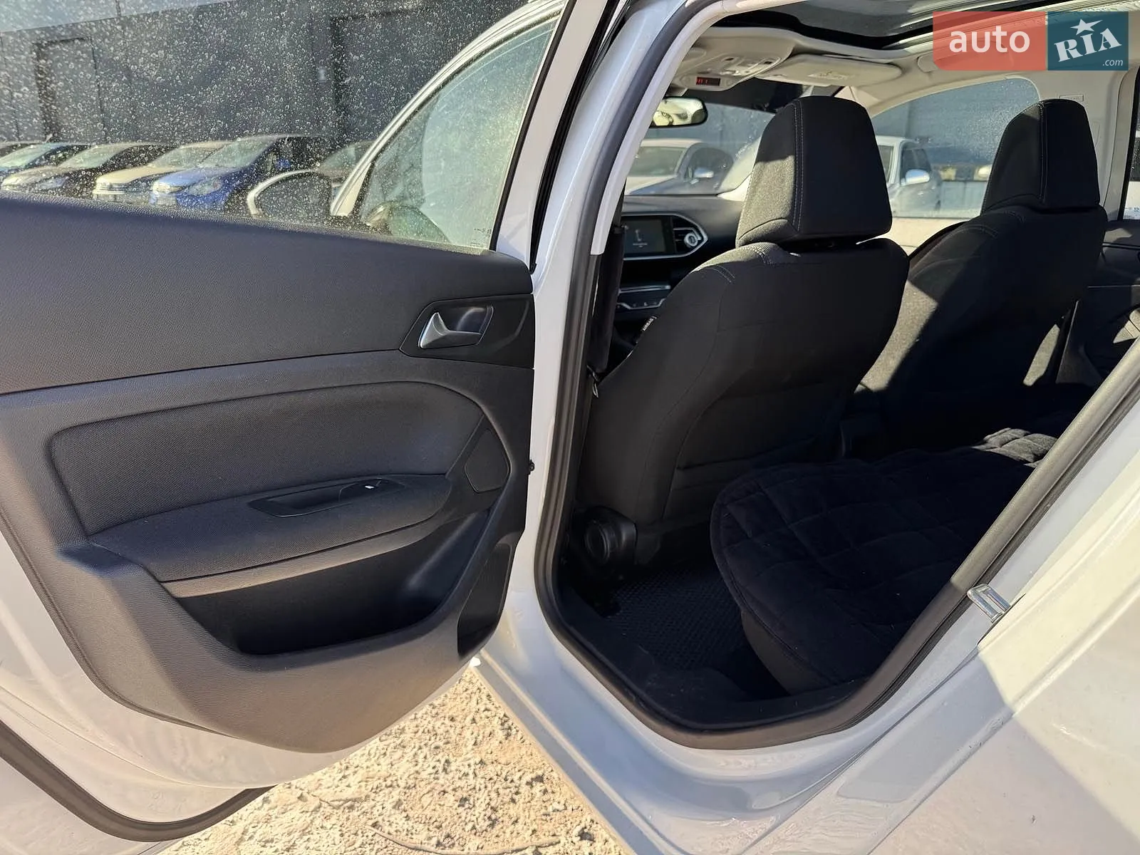 2015 Peugeot 308 - мініатюра 32