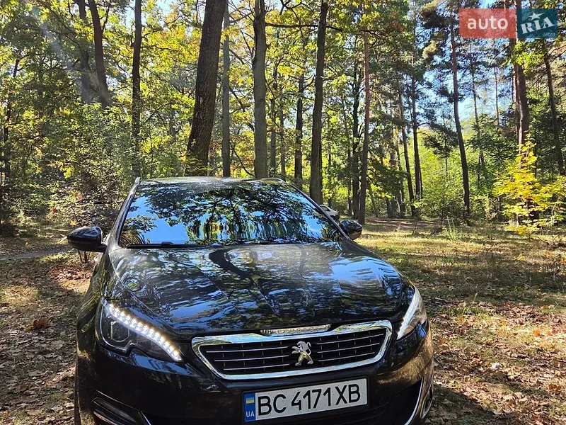 Peugeot 308 2016
