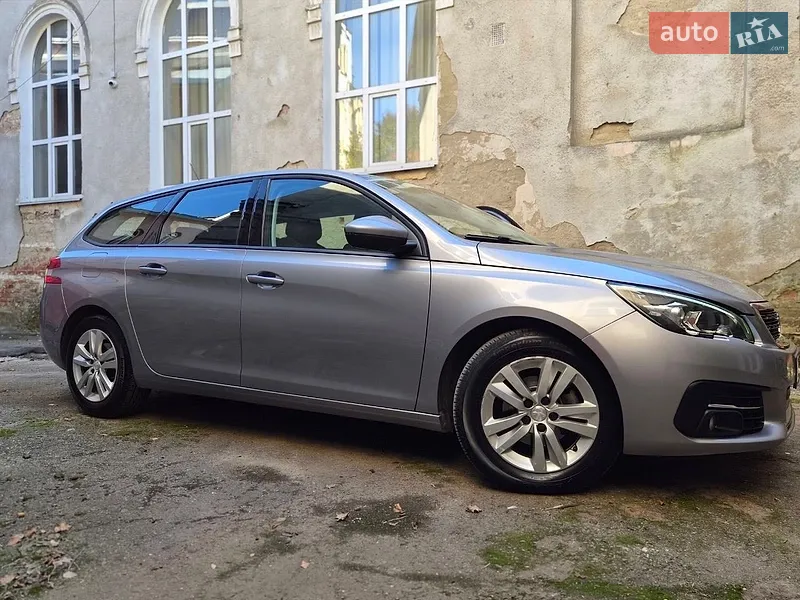 Peugeot 308