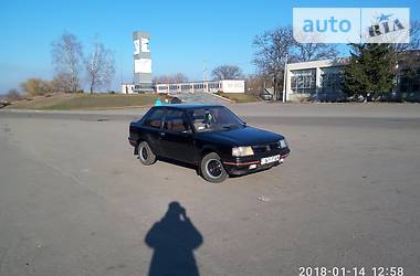 Лифтбек Peugeot 309 1989 в Днепре