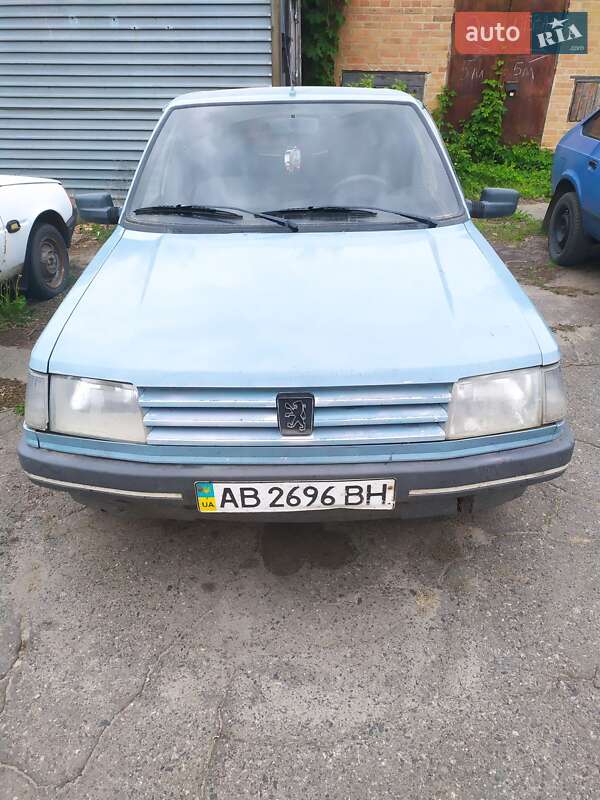 Хэтчбек Peugeot 309 1989 в Миргороде