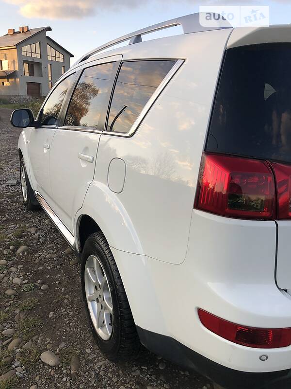 Внедорожник / Кроссовер Peugeot 4007 2008 в Ивано-Франковске