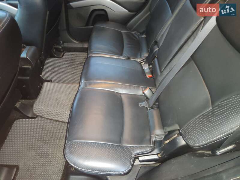 Позашляховик / Кросовер Peugeot 4007 2010 в Шептицькому