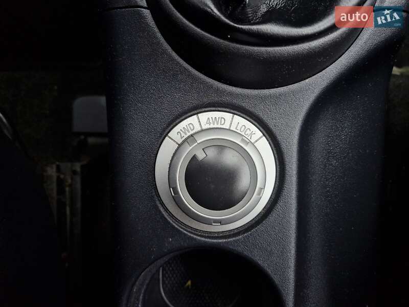 Позашляховик / Кросовер Peugeot 4007 2008 в Миколаєві