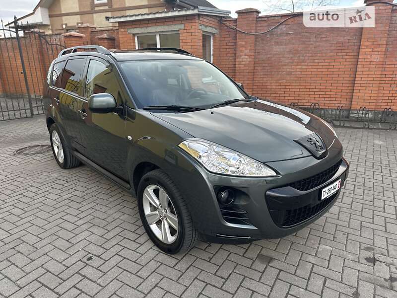 Позашляховик / Кросовер Peugeot 4007 2008 в Стрию