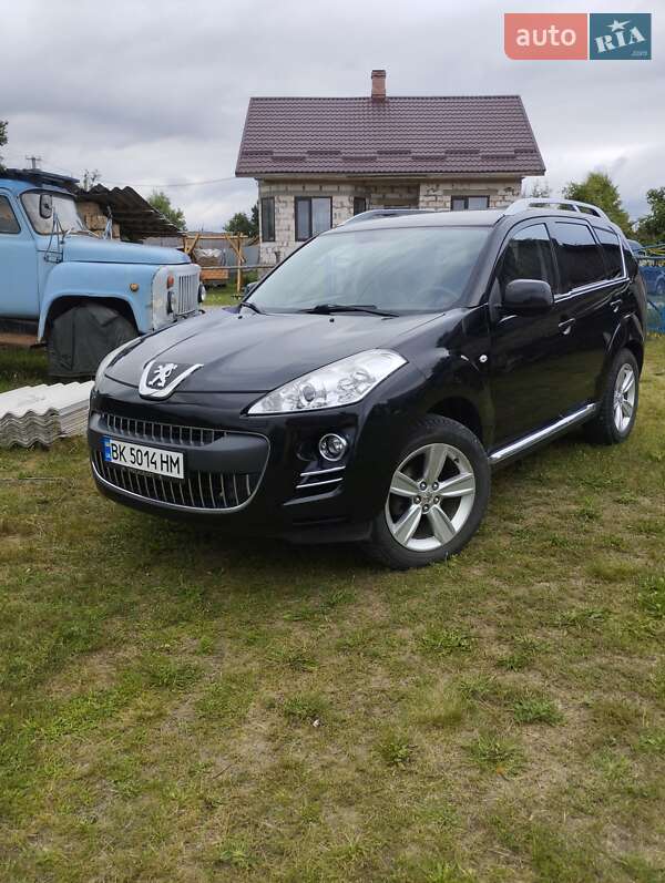 Внедорожник / Кроссовер Peugeot 4007 2010 в Рокитном