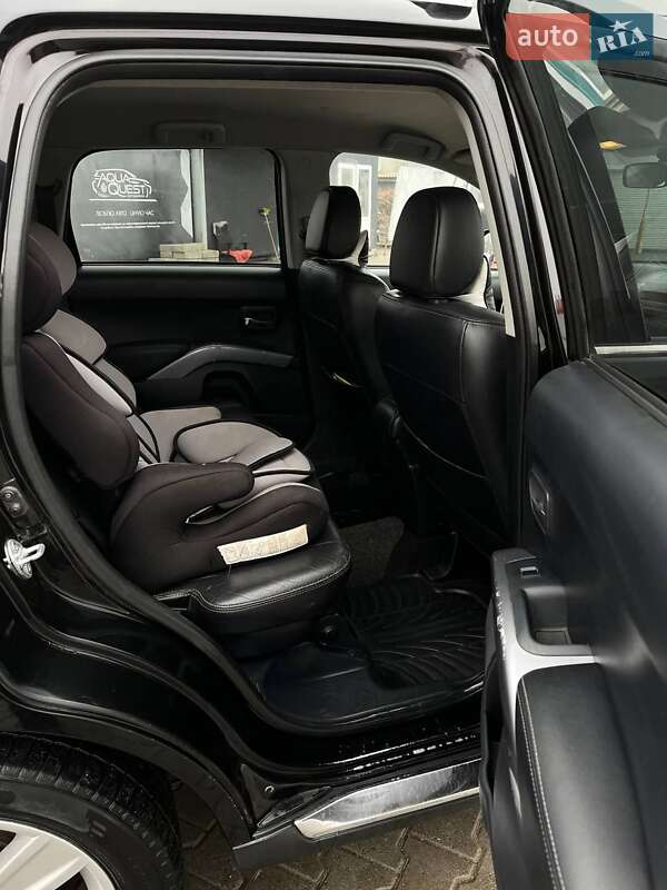 Внедорожник / Кроссовер Peugeot 4007 2007 в Черновцах