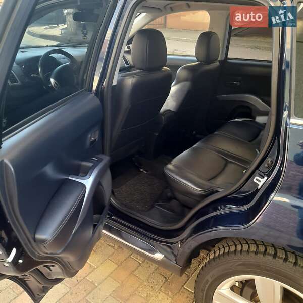 Позашляховик / Кросовер Peugeot 4007 2010 в Калуші