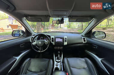 Позашляховик / Кросовер Peugeot 4007 2010 в 