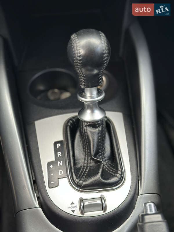 Позашляховик / Кросовер Peugeot 4007 2010 в Чернівцях