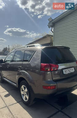 Внедорожник / Кроссовер Peugeot 4007 2010 в 