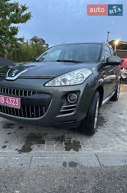 Позашляховик / Кросовер Peugeot 4007 2010 в 