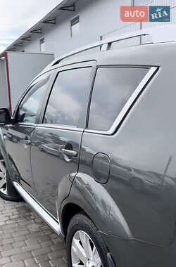 Позашляховик / Кросовер Peugeot 4007 2010 в 