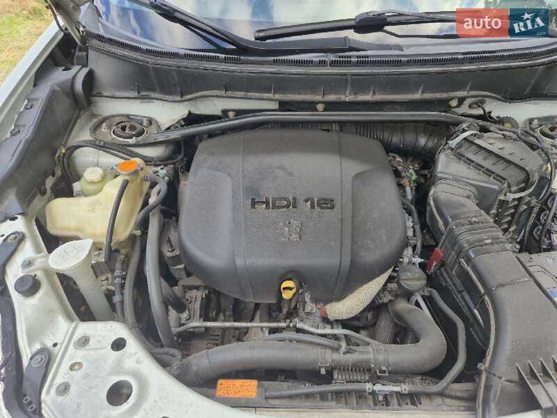 Позашляховик / Кросовер Peugeot 4007 2010 в Дрогобичі