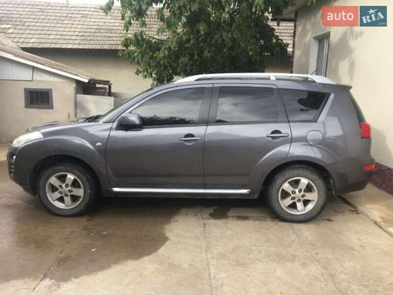 Позашляховик / Кросовер Peugeot 4007 2010 в Борщеві