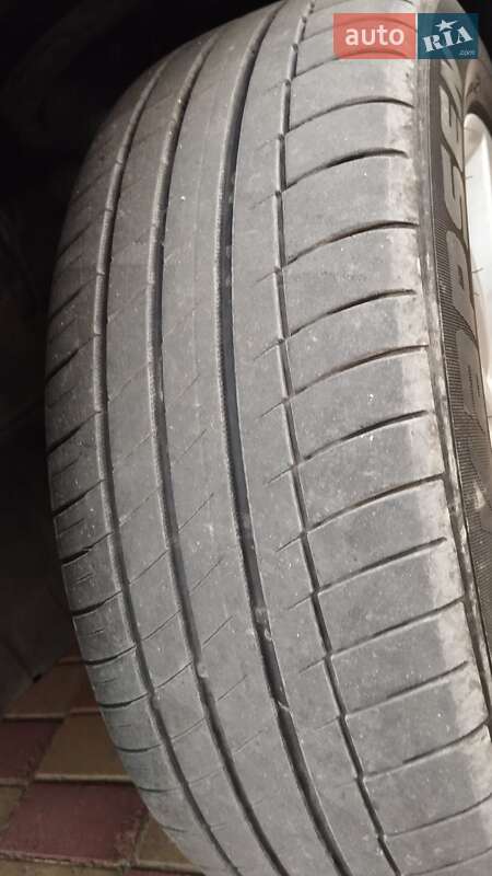 Позашляховик / Кросовер Peugeot 4007 2009 в Кременці