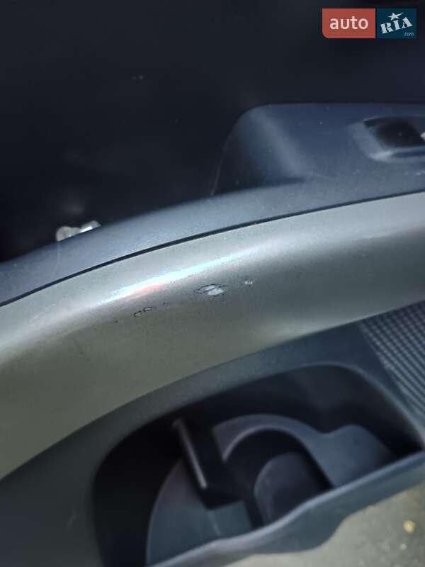 Позашляховик / Кросовер Peugeot 4007 2008 в Чернігові