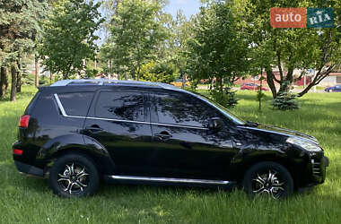 Внедорожник / Кроссовер Peugeot 4007 2008 в 