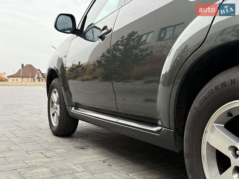 Внедорожник / Кроссовер Peugeot 4007 2010 в Луцке