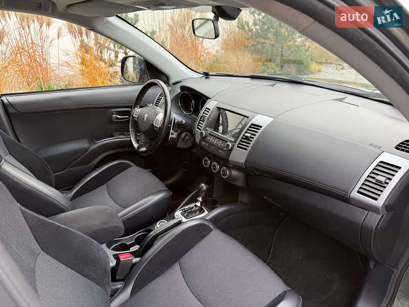 Внедорожник / Кроссовер Peugeot 4007 2010 в Луцке