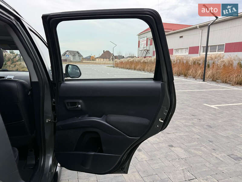 Внедорожник / Кроссовер Peugeot 4007 2010 в Луцке