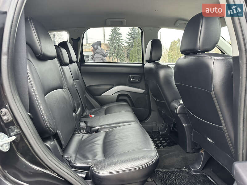 Внедорожник / Кроссовер Peugeot 4007 2010 в Дубно