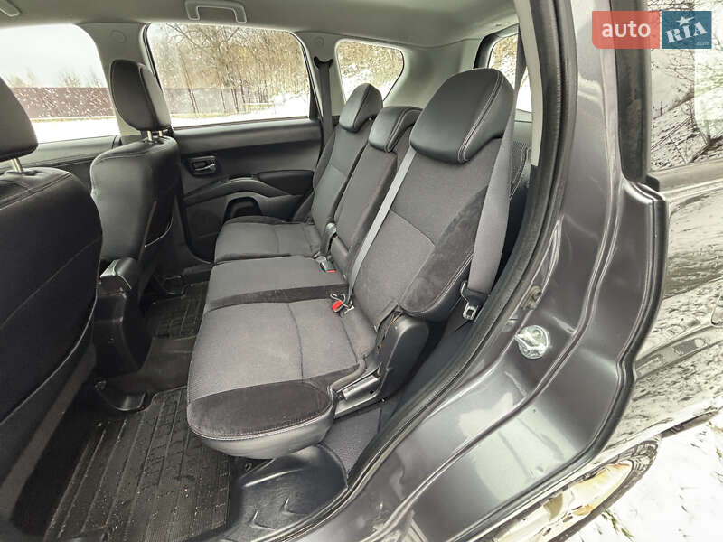 Позашляховик / Кросовер Peugeot 4007 2010 в Надвірній