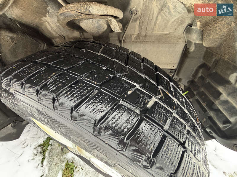 Позашляховик / Кросовер Peugeot 4007 2010 в Надвірній