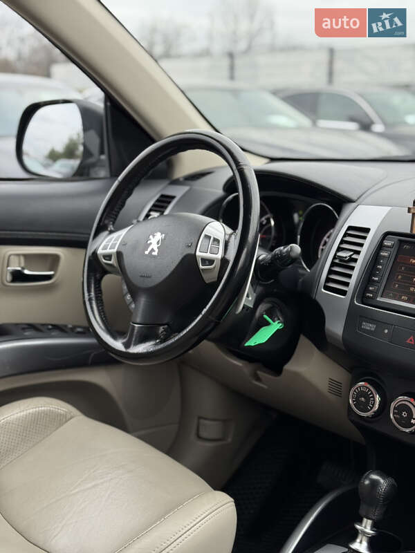 Позашляховик / Кросовер Peugeot 4007 2010 в Івано-Франківську