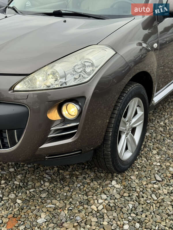 Позашляховик / Кросовер Peugeot 4007 2010 в Івано-Франківську