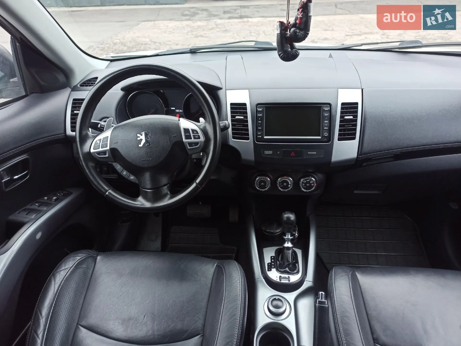 Peugeot 4007 2011 VIN VF3VV4HK8BZ801411 фото оголошення 10 з 21